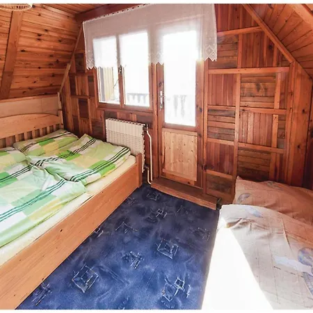 Сasa de vacaciones Three-bedroom Holiday In