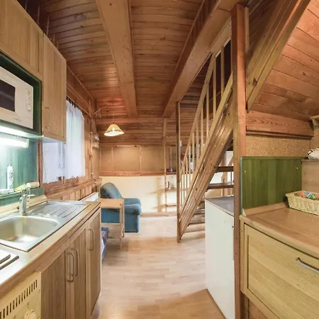 Сasa de vacaciones Three-bedroom Holiday In *